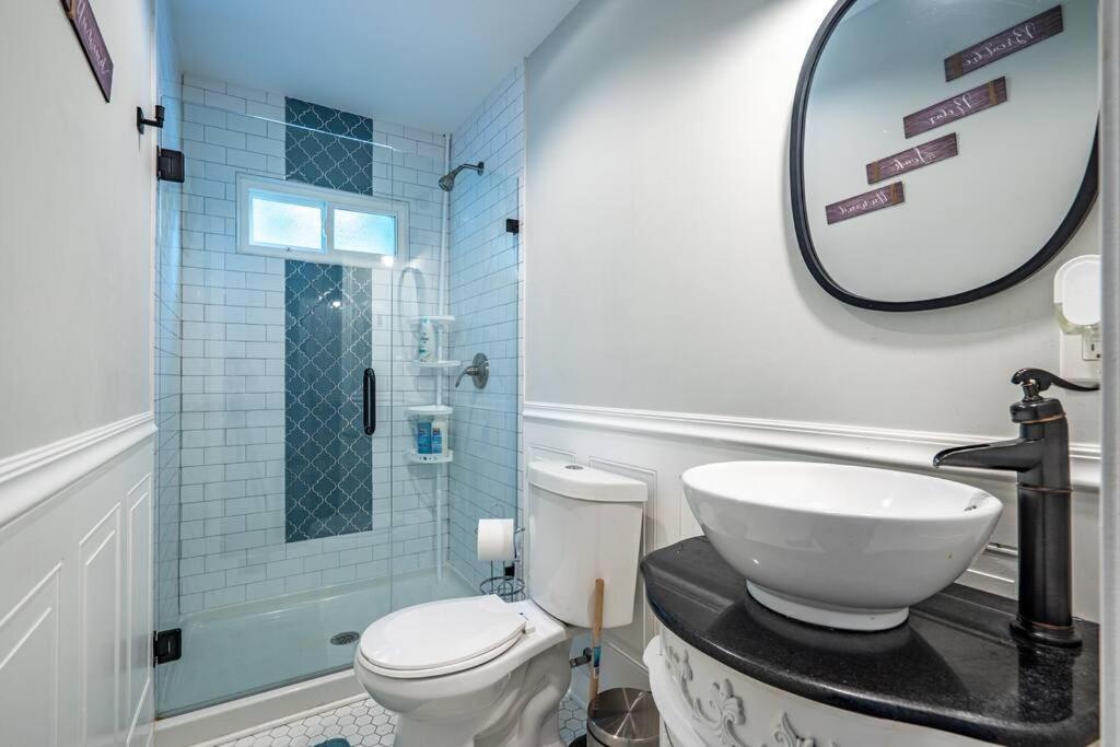 Great City Home In A Great Location Атланта Екстериор снимка
